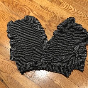 Max Studio black and white crop top size M BNWT